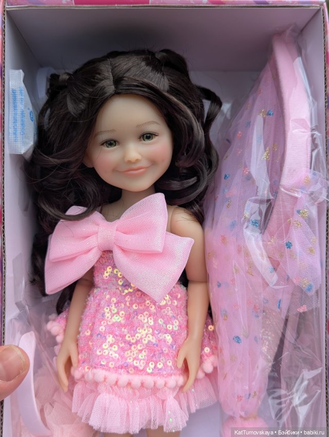 День Рождения Ruby Red — Куклы Ruby Red (Руби Ред) Fashion Friends: Siblies (фото 2)