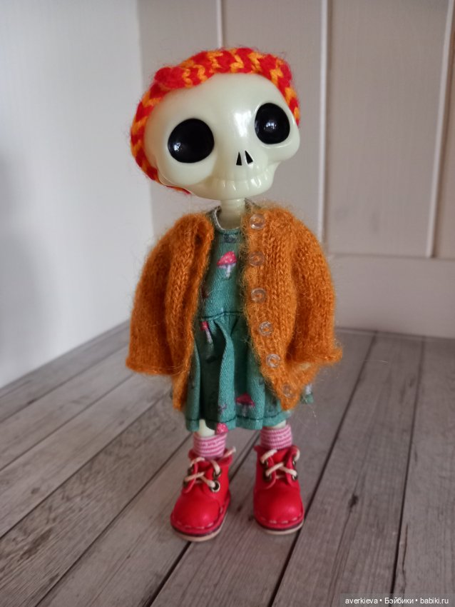 Попытка номер два. Что то из потустороннего. Мара