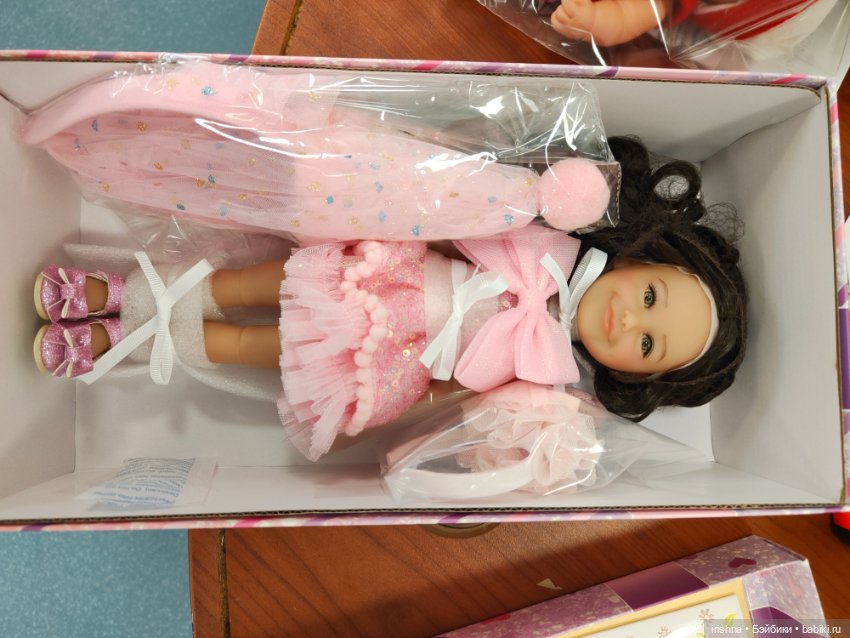 Маленькие девочки в ГУМе — Куклы Helen Kish (Хелен Киш): Riley (Райли)
