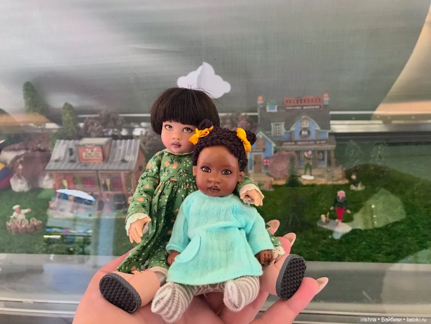 Маленькие девочки в ГУМе — Куклы Helen Kish (Хелен Киш): Riley (Райли)