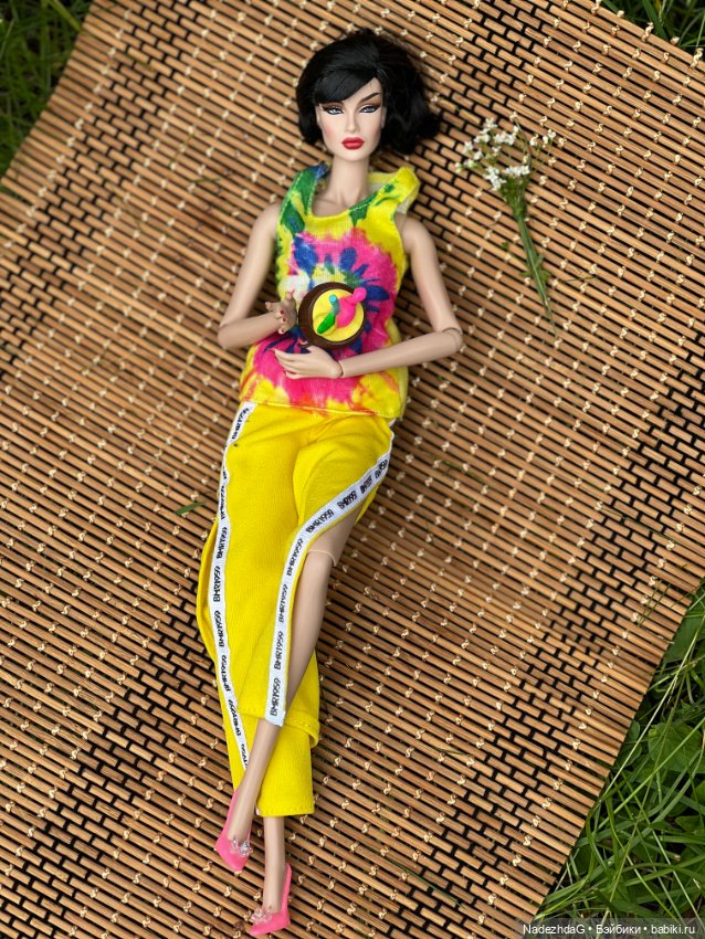 Пусть где укрылись мы, никто не знает (фото 5)