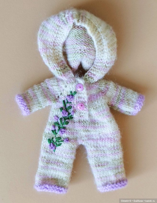 Баболька Эля в новом нарядном комбезике (фото 8)