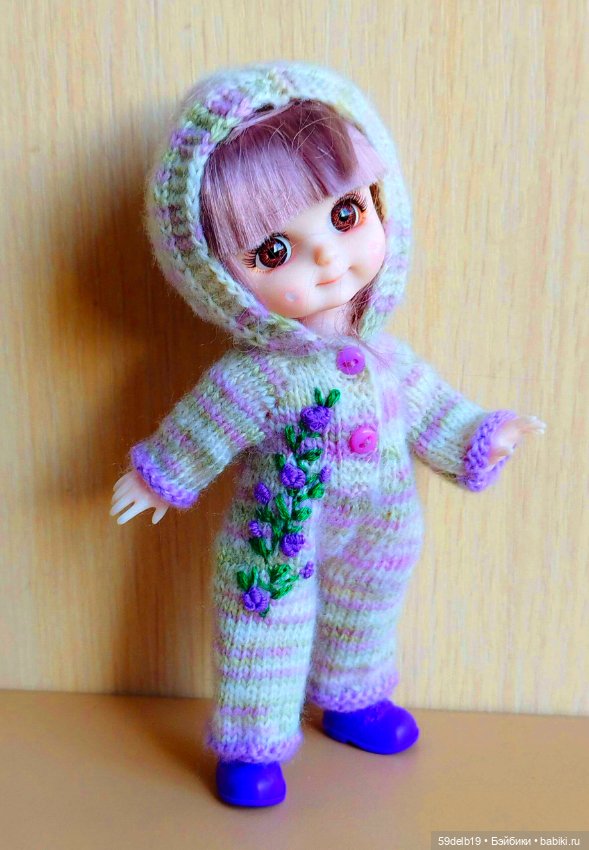 Баболька Эля в новом нарядном комбезике (фото 4)