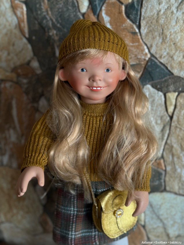 Холли улыбашка- новенькая приехала звезда 🌟 (фото 2)