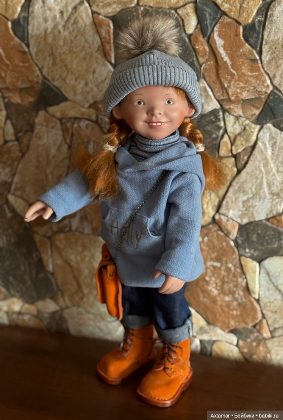 Холли улыбашка- новенькая приехала звезда 🌟