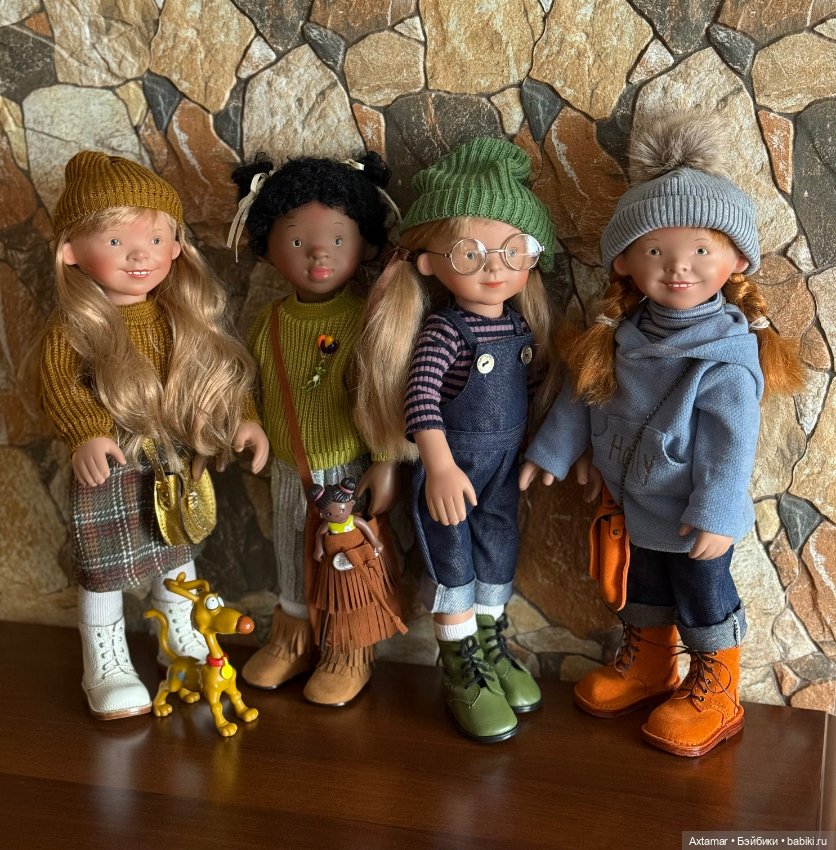 Холли улыбашка- новенькая приехала звезда 🌟