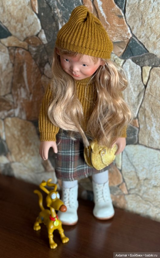 Холли улыбашка- новенькая приехала звезда 🌟 (фото 4)