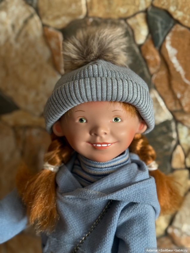 Холли улыбашка- новенькая приехала звезда 🌟