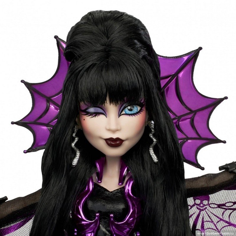 Monster High Skullector Comic Con 2025 exclusive Elvira Mistress of the Dark doll (фото 3)