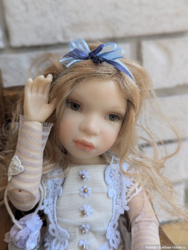 Какое небо голубое и девочки в голубом:)))