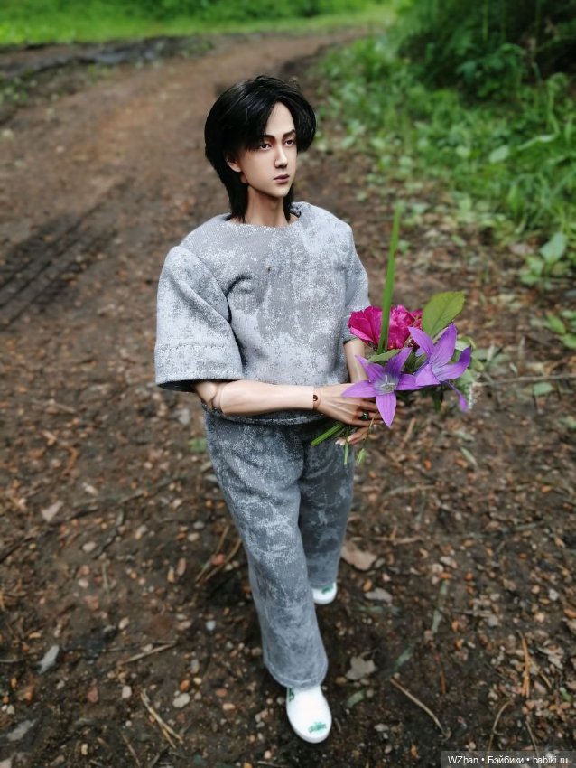 На природе, июнь '25 — Портретные куклы знаменитостей: звезды кино