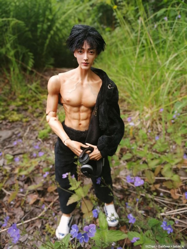 На природе, июнь '25 — Портретные куклы знаменитостей: звезды кино