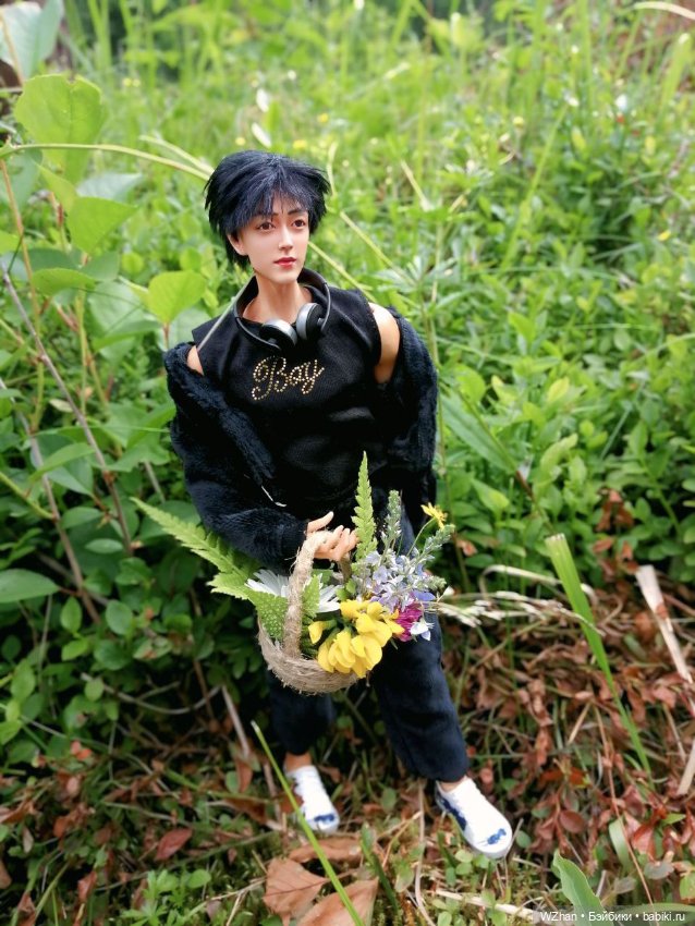 На природе, июнь '25 — Портретные куклы знаменитостей: звезды кино