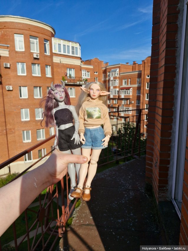 Быстрое балконное фото Тифы и Элфи (фото 6)