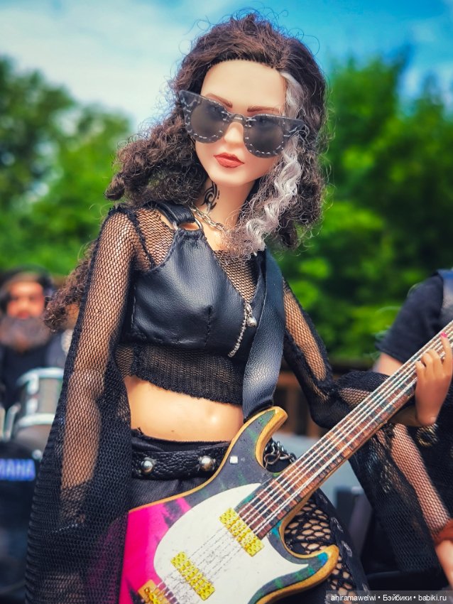 Назгулы. Летние гастроли — Куклы Barbie (Барби): Looks