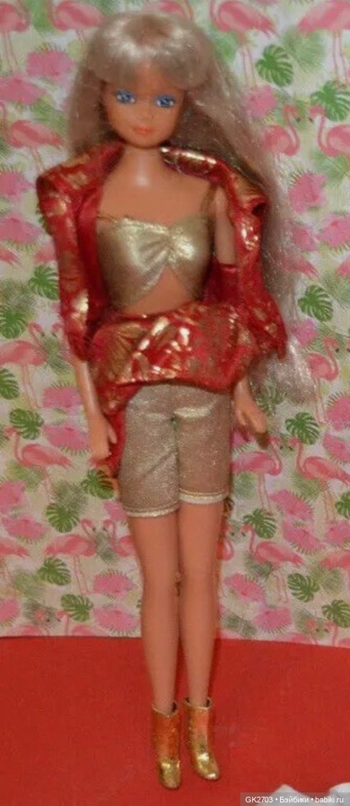 Помогите пожалуйста опознать серию куклы (фото 3)