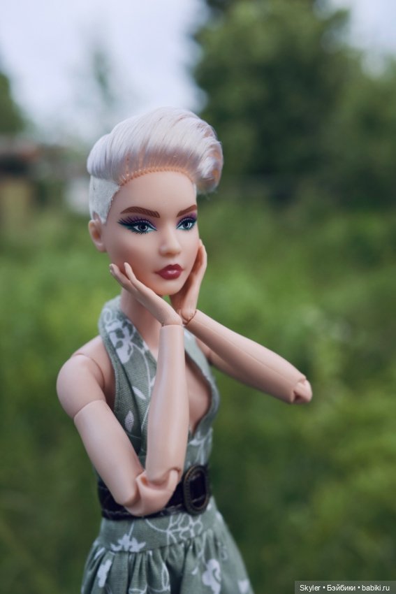 Дита и.. еще кое-кто ☺️ — Куклы Barbie (Барби): Looks (фото 3)