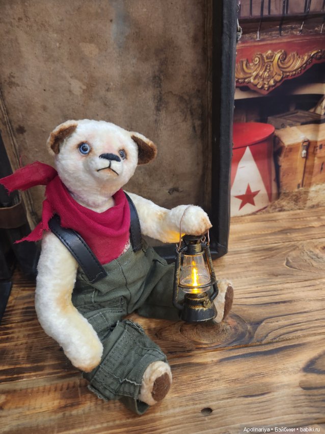 Лукас (Lukas) – "светоносный"