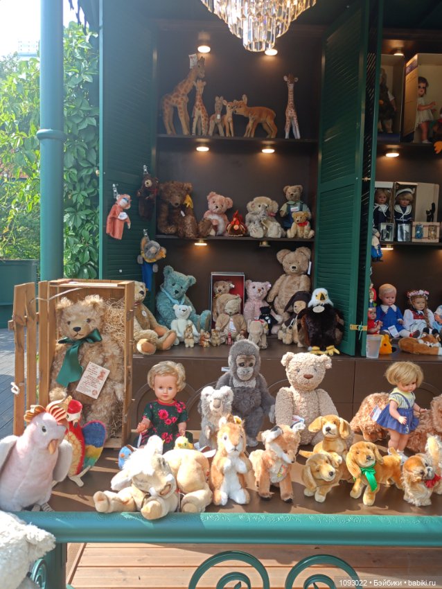 Лето в Москве! Винтажный маркет на площади Революции (фото 5)