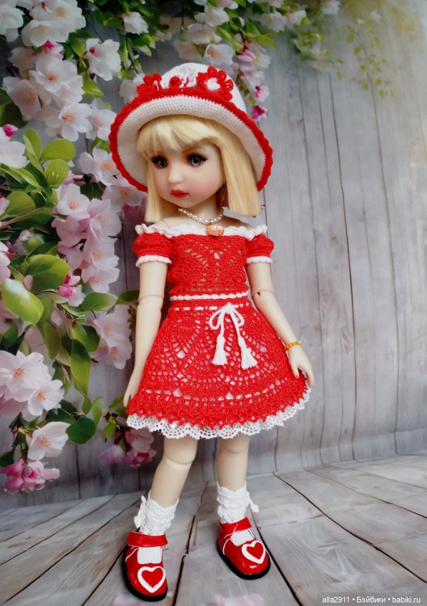 Романтический наряд для Руби Ред