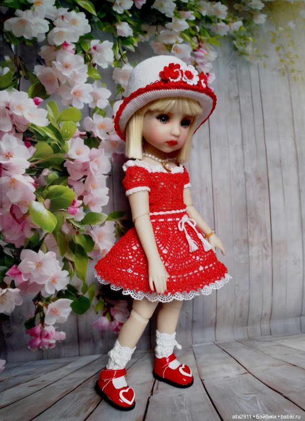 Романтический наряд для Руби Ред