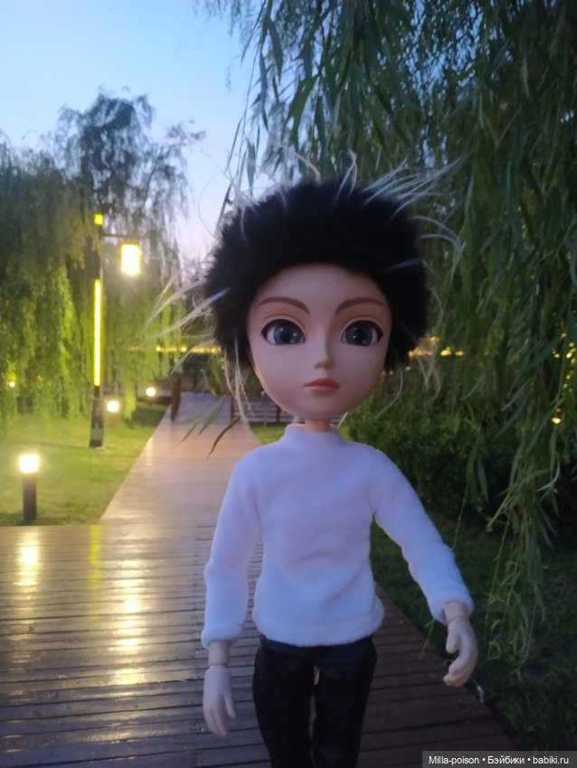 Таянг Крис в парке 200 Львов