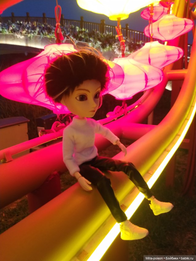 Таянг Крис в парке 200 Львов