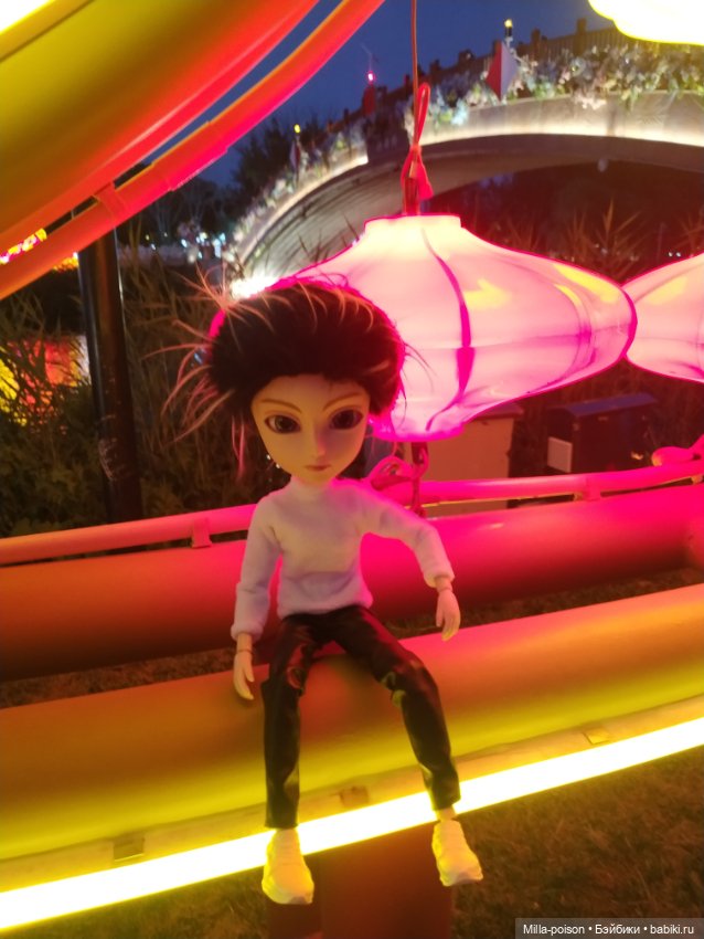 Таянг Крис в парке 200 Львов