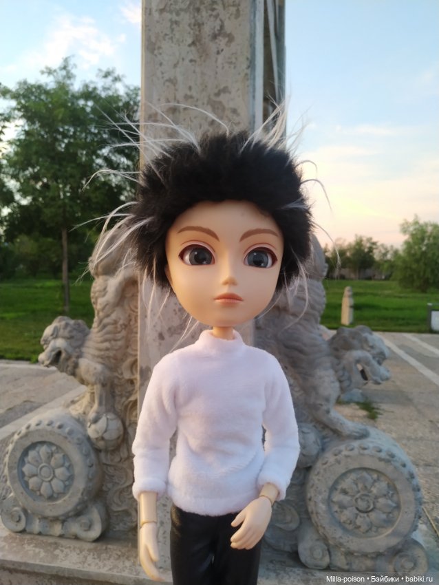 Таянг Крис в парке 200 Львов