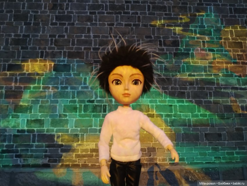 Таянг Крис в парке 200 Львов