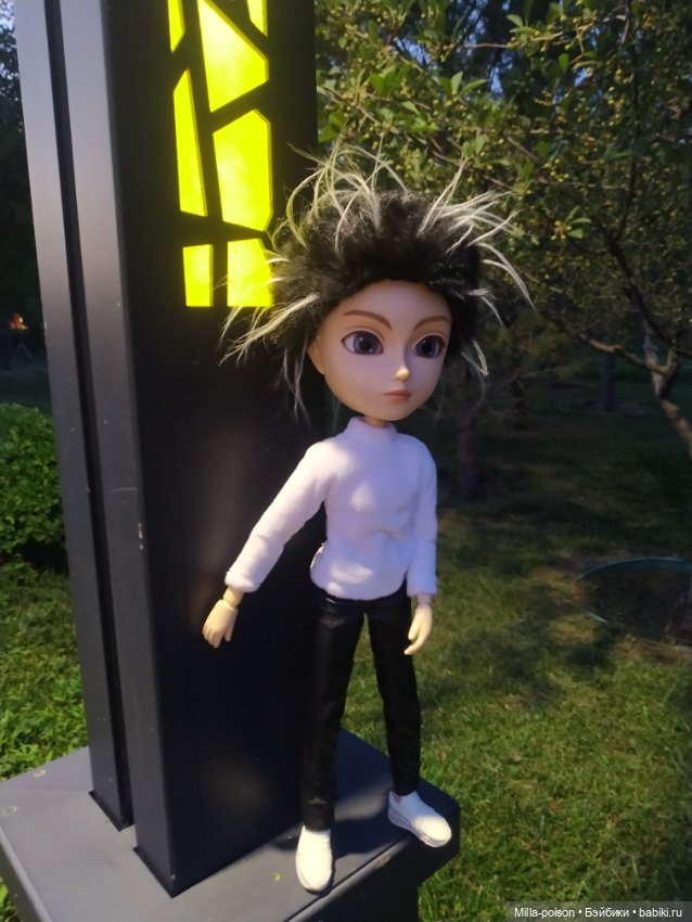 Таянг Крис в парке 200 Львов