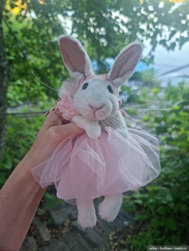 Кроличка-девочка) — Игрушки в смешанной технике (мех и глина): Арт