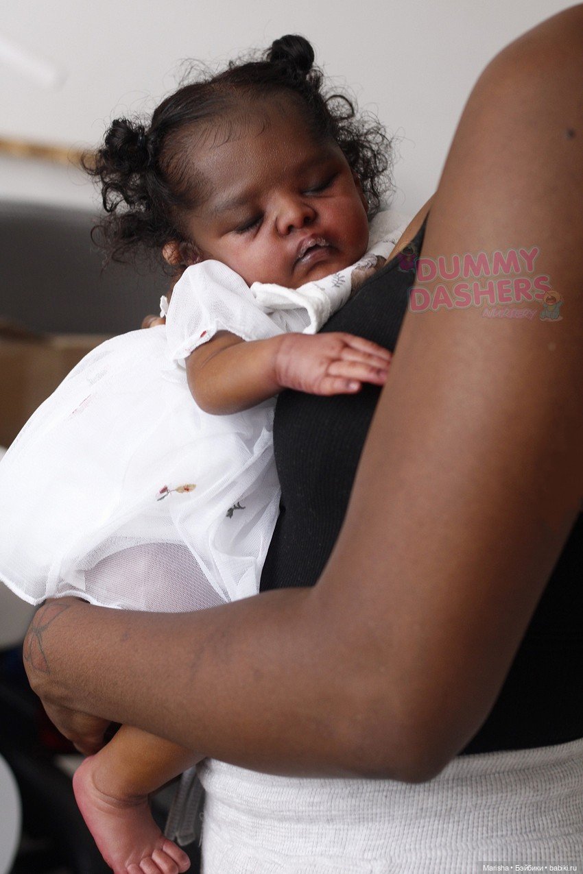 Little Bear скульптора Beatriz Clemente, автор прототипа Cleopatra Erysthee