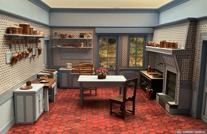 Столовая и Кухня Моне в Живерни, Франция