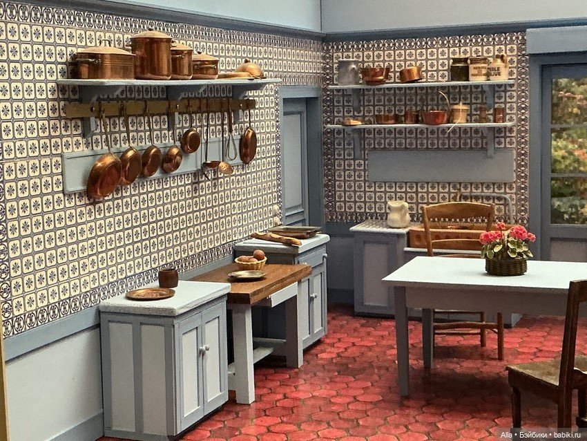 Столовая и Кухня Моне в Живерни, Франция (фото 2)