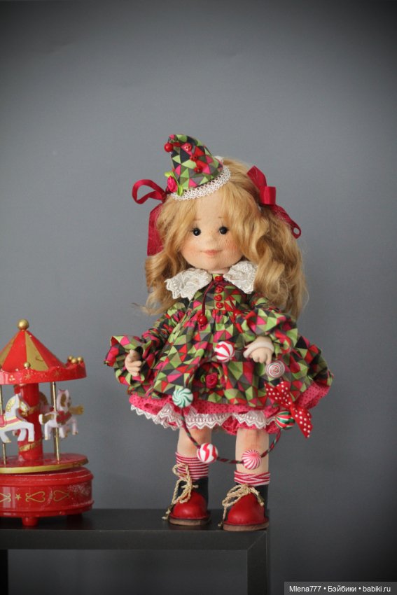 Клоунесса и слон — Авторские текстильные куклы: Вальдорфские (фото 2)