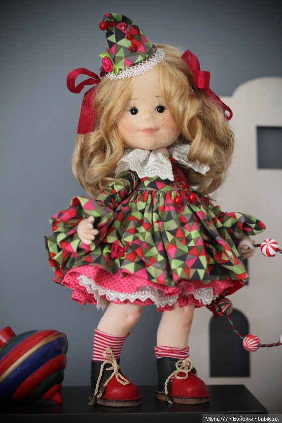 Клоунесса и слон — Авторские текстильные куклы: Вальдорфские (фото 10)