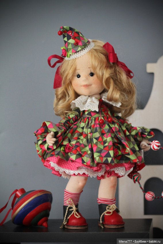 Клоунесса и слон — Авторские текстильные куклы: Вальдорфские (фото 9)