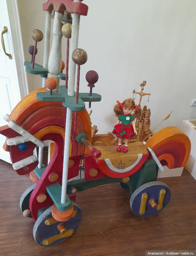 В музей-усадьбу Г.В.Юдина (Красноярск),с паолочкой