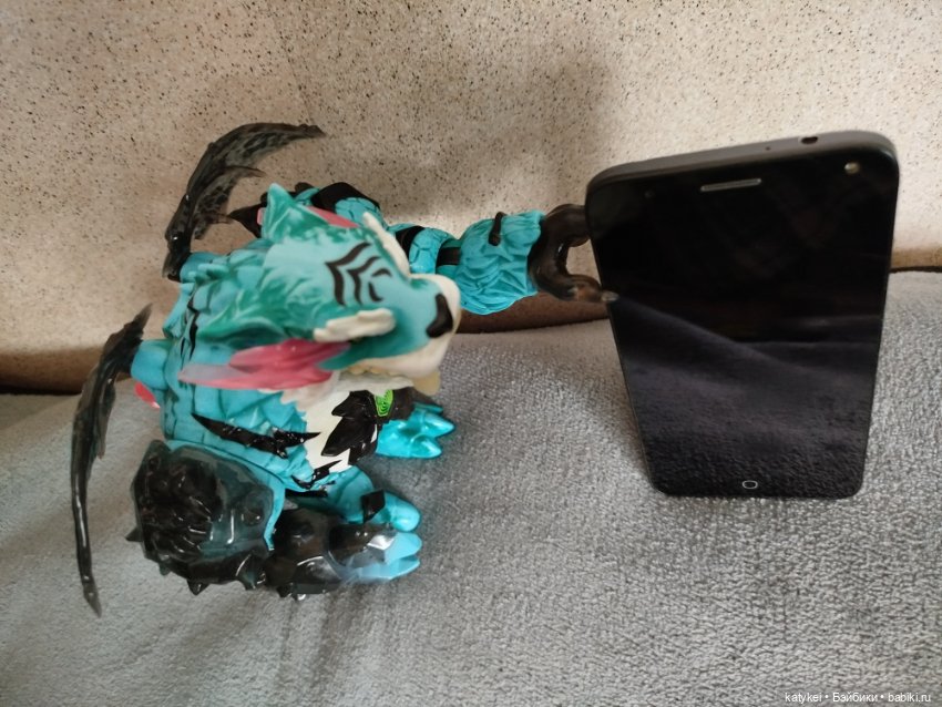 Чëрное зеркало (Махох и телефон) (фото 10)