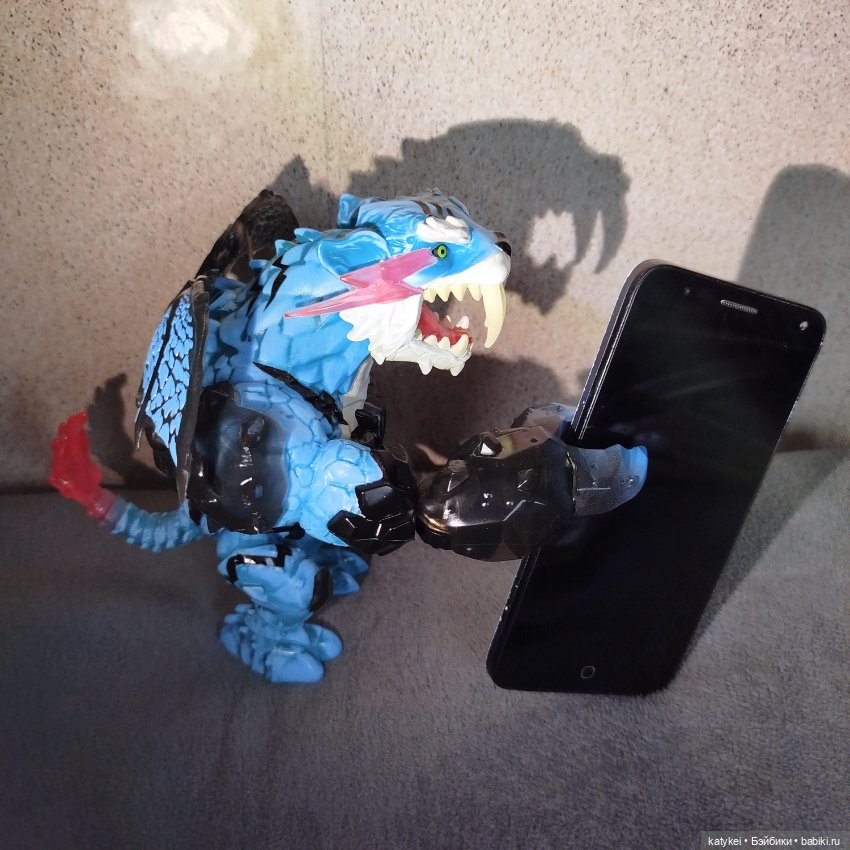 Чëрное зеркало (Махох и телефон) (фото 7)