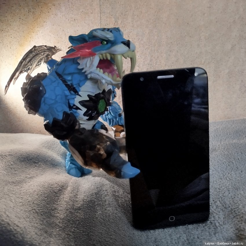 Чëрное зеркало (Махох и телефон) (фото 5)