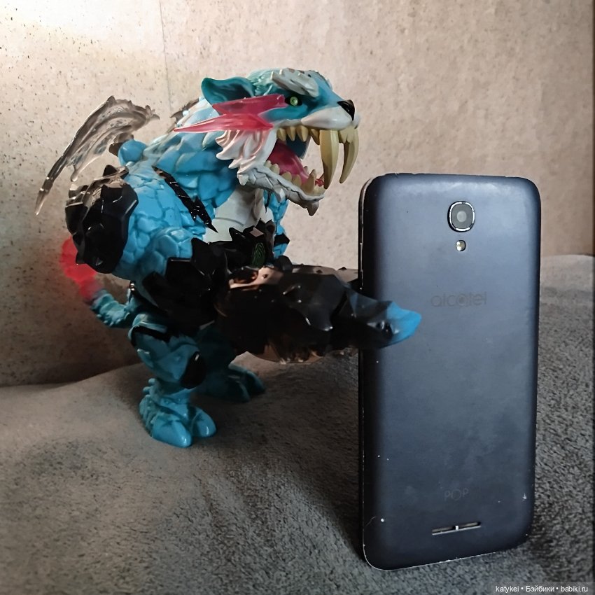 Чëрное зеркало (Махох и телефон)