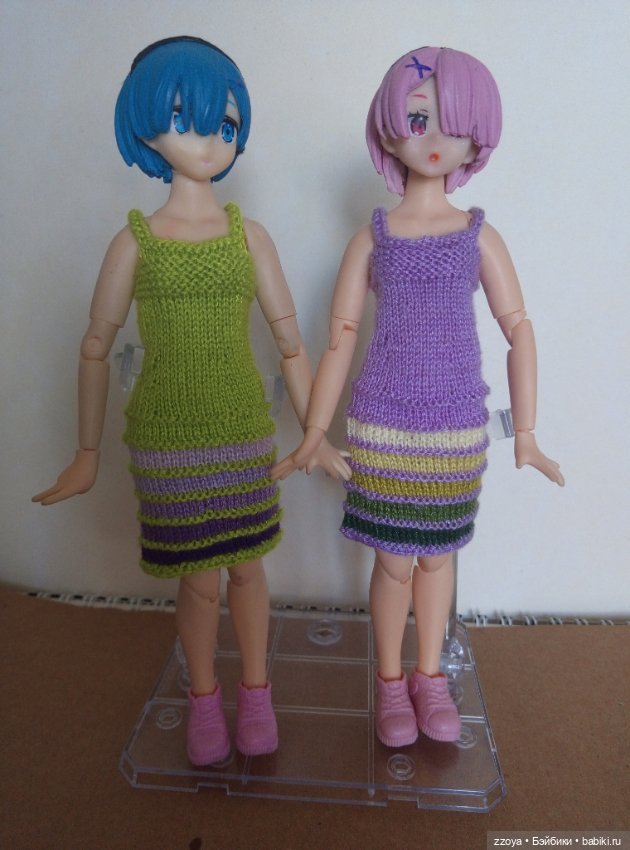 Привязалось вязание, навязала одежки