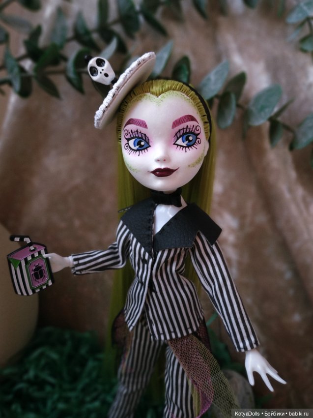 Битлджус! Битлджус! Битл — ООАК Monster High и Ever After High: репейнт (фото 10)