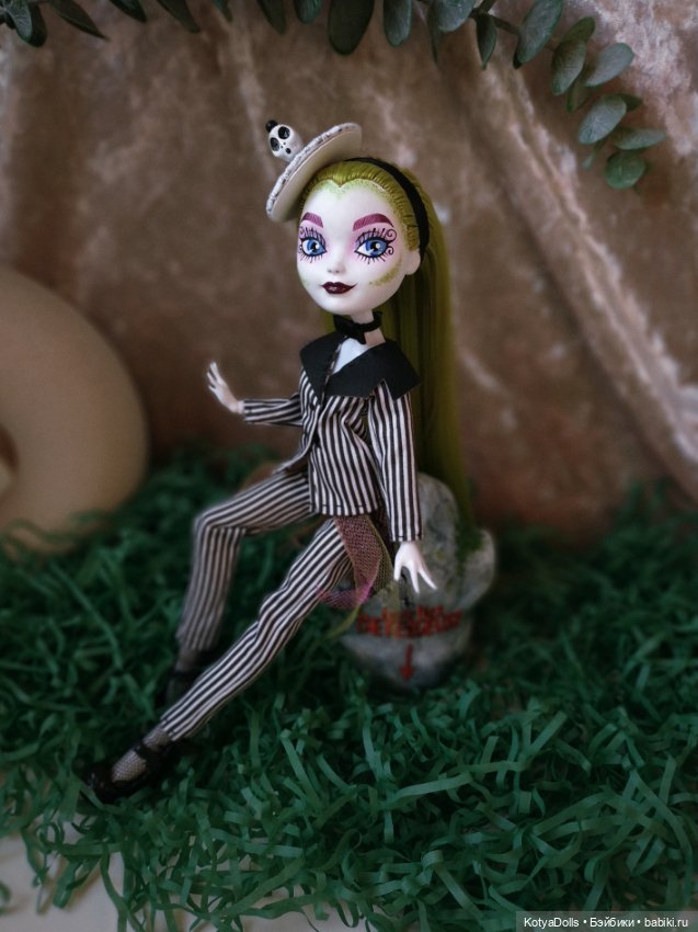 Битлджус! Битлджус! Битл — ООАК Monster High и Ever After High: репейнт (фото 3)