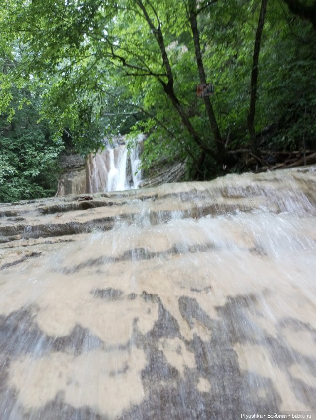 Крошка Басик - путешественник. Пшадские водопады