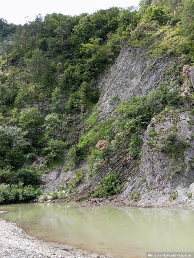 Крошка Басик - путешественник. Пшадские водопады (фото 2)