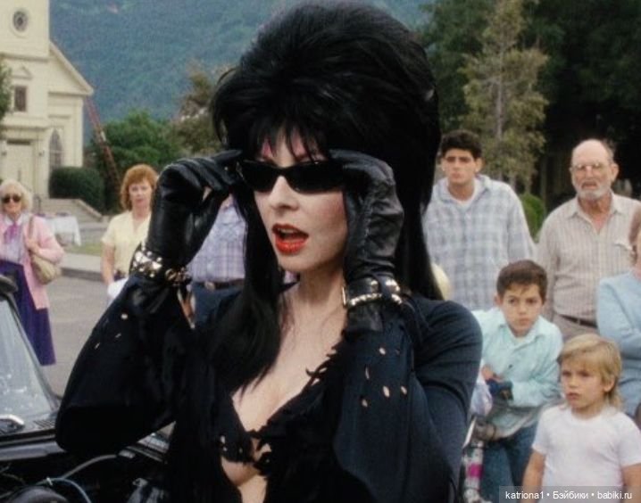 Ведьма, колдунья или просто Элвира от Тоннер (фото 10)