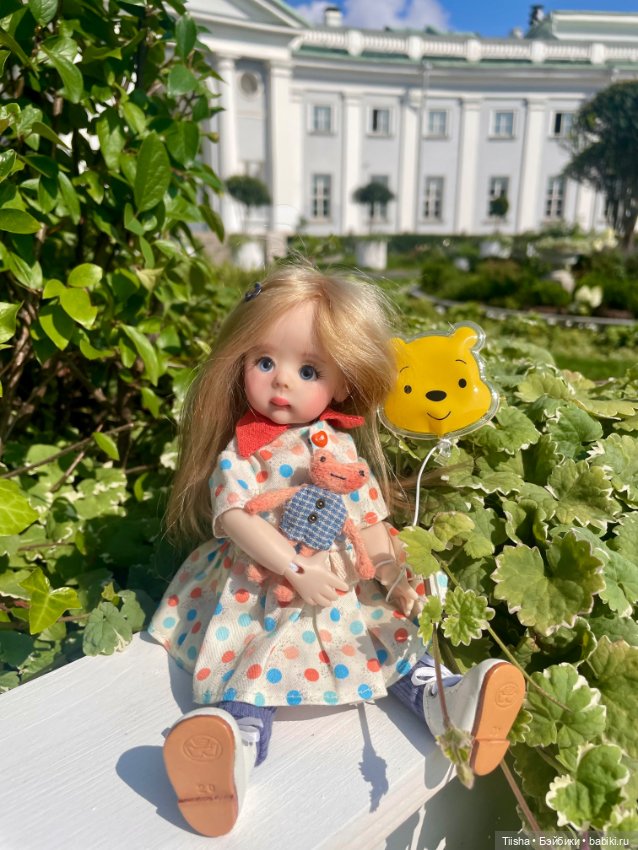 Лайт в летнем саду странноприимного дома Шереметьевых